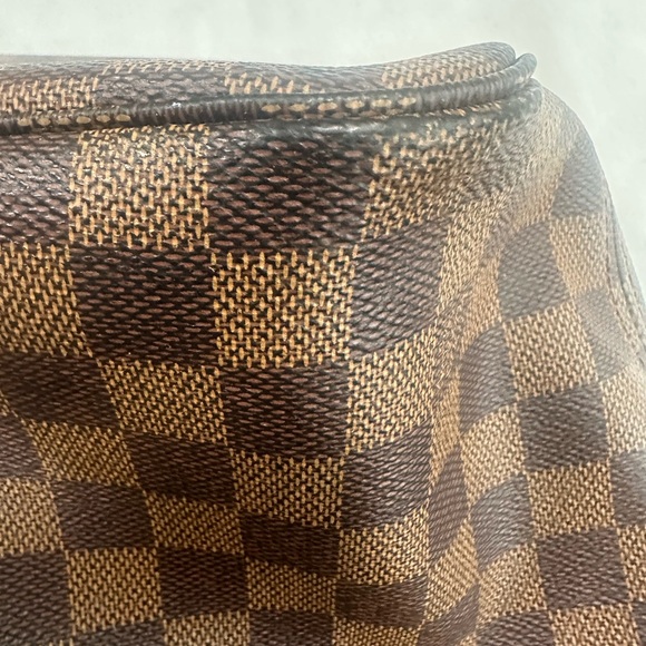 Louis Vuitton Neverfull MM - Picture 5 of 8